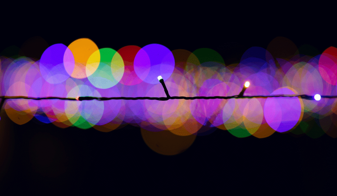 The Best Outdoor Christmas Lights for a Modern Home Aesthetic