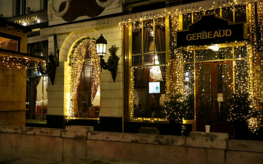 Vintage Christmas Lights: Bringing Classic Charm to Modern Homes