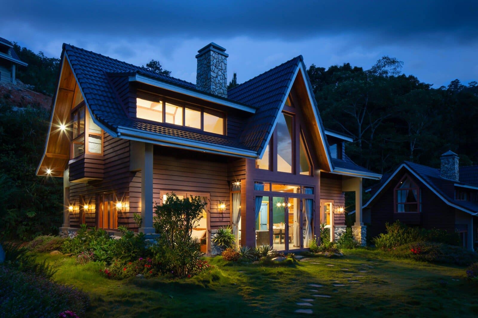 25 Innovative Ways to Use Govee Permanent Outdoor Lights